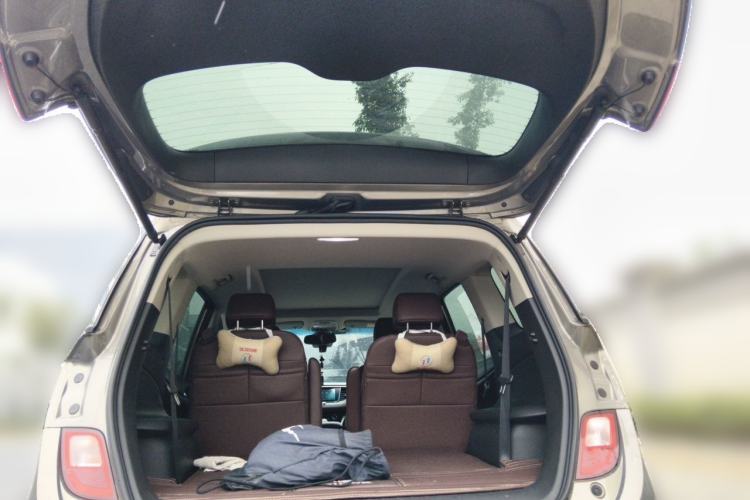 Used Buick GL6 2019 18T 6-Seater Connected Luxury Version China VI Standard Trunk