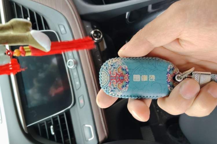 Used Buick GL6 2019 18T 6-Seater Connected Luxury Version China VI Standard Vehicle Key