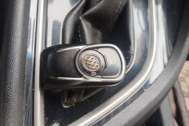 Used Buick GL6 2019 18T 6-Seater Connected Luxury Version China VI Standard Vehicle Key