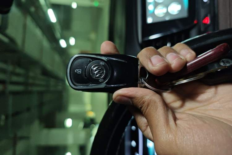 Used Buick GL6 2019 18T 6-Seater Connected Luxury Version China V Standard Vehicle Key