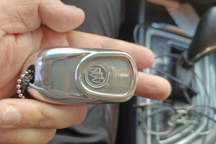 Used Buick GL6 2019 18T 6-Seater Connected Luxury Version China VI Standard Vehicle Key