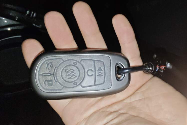 Used Buick GL6 2019 18T 6-Seater Connected Luxury Version China V Standard Vehicle Key
