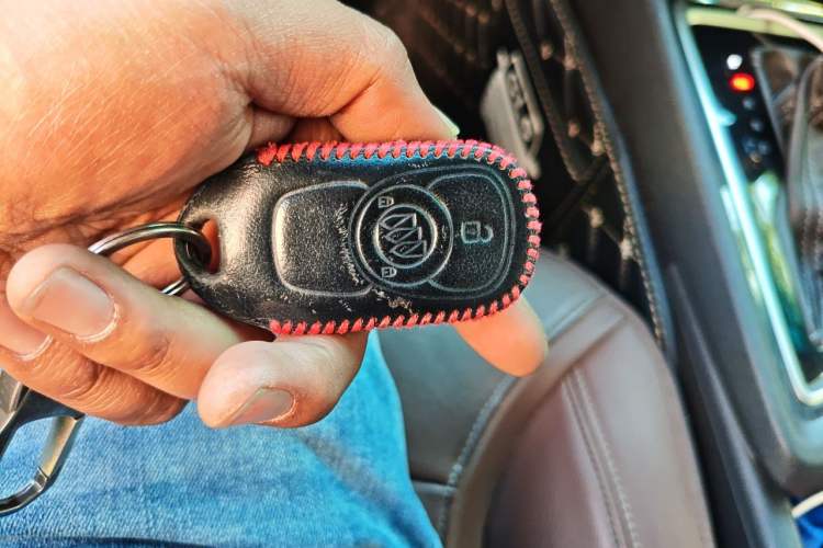 Used Buick GL6 2019 18T 6-Seater Connected Luxury Version China V Standard Vehicle Key