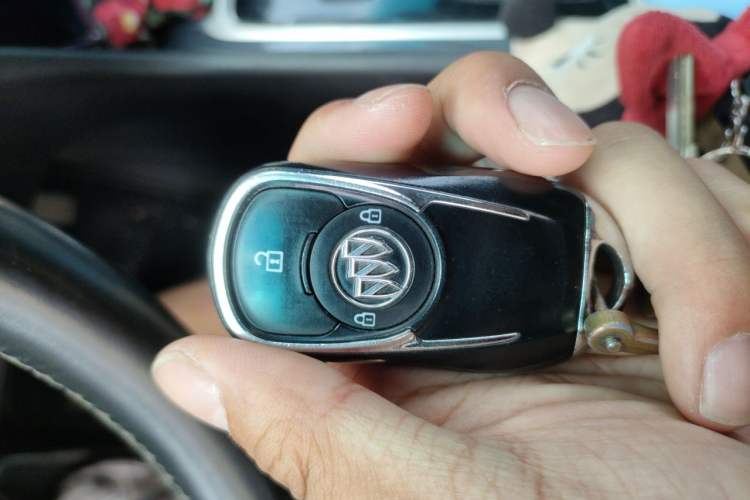 Used Buick GL6 2019 18T 6-Seater Connected Luxury Version China VI Standard Vehicle Key