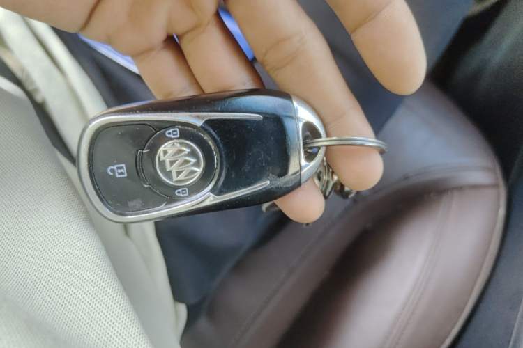 Used Buick GL6 2019 18T 6-Seater Connected Luxury Version China V Standard Vehicle Key
