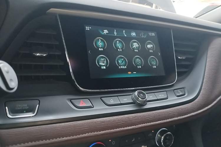 Used Buick GL6 2019 18T 6-Seater Connected Luxury Version China V Standard Audio And AC Panel