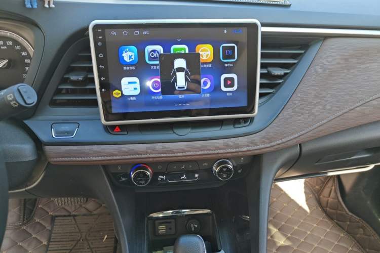 Used Buick GL6 2019 18T 6-Seater Connected Luxury Version China VI Standard Audio And AC Panel