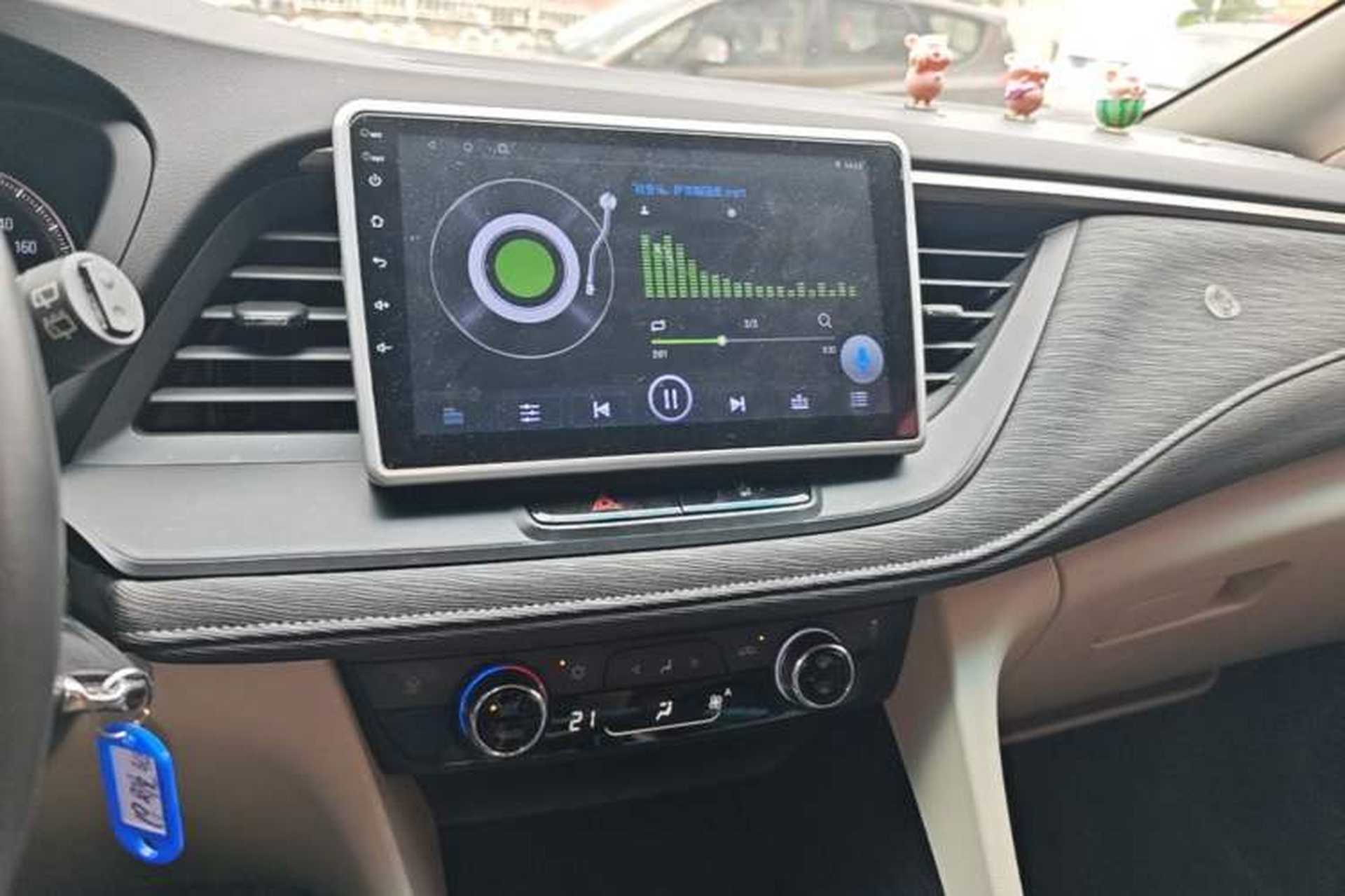 Used Buick GL6 2019 18T 5-Seater Elite Version China V Standard Audio And AC Panel