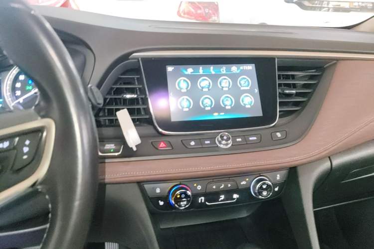 Used Buick GL6 2019 18T 5-Seater Connected Luxury Version China V Standard Audio And AC Panel