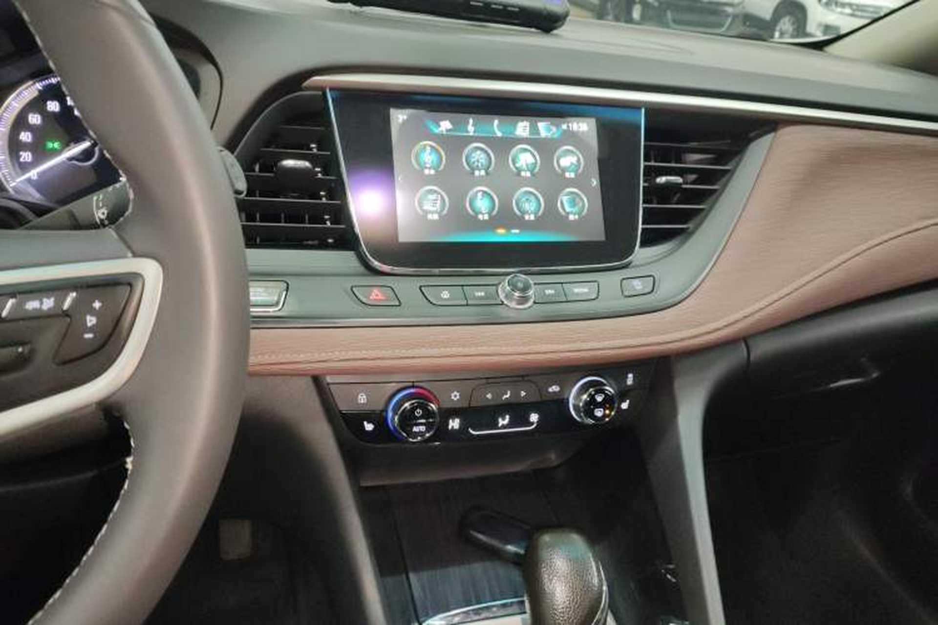 Used Buick GL6 2019 18T 6-Seater Connected Luxury Version China VI Standard Audio And AC Panel