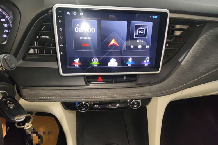 Used Buick GL6 2019 18T 5-Seater Elite Version China V Standard Audio And AC Panel