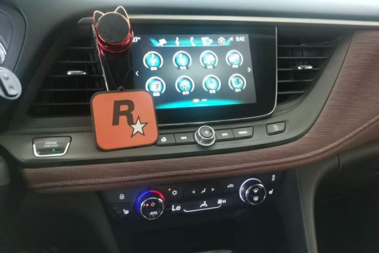 Used Buick GL6 2019 18T 6-Seater Connected Luxury Version China VI Standard Audio And AC Panel