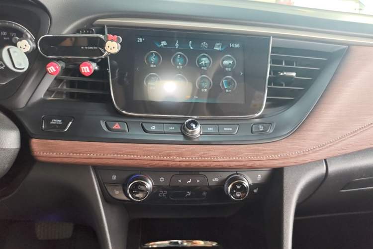 Used Buick GL6 2019 18T 6-Seater Connected Luxury Version China VI Standard Audio And AC Panel