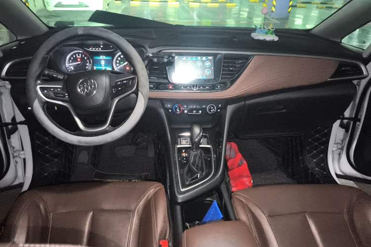 Used Buick GL6 2019 18T 6-Seater Connected Luxury Version China VI Standard Center Console