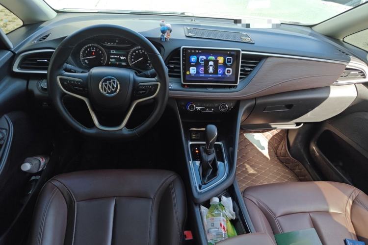 Used Buick GL6 2019 18T 6-Seater Connected Luxury Version China VI Standard Center Console