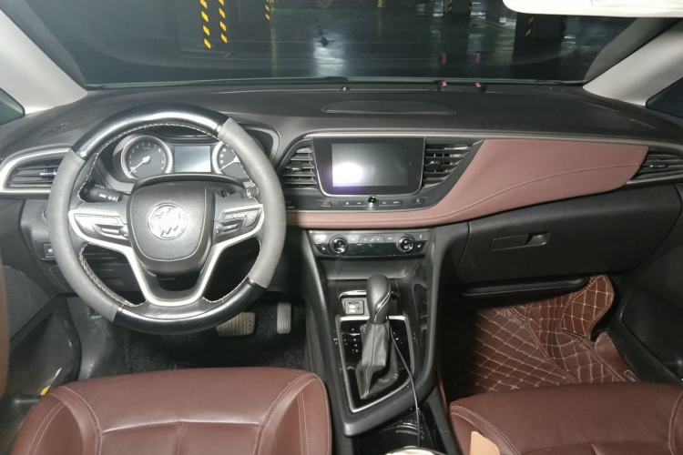 Used Buick GL6 2019 18T 6-Seater Connected Luxury Version China VI Standard Center Console