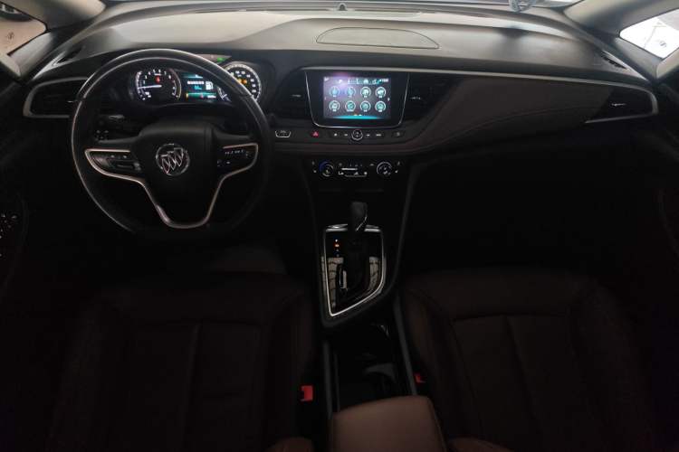 Used Buick GL6 2019 18T 6-Seater Connected Luxury Version China VI Standard Center Console