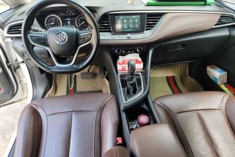 Used Buick GL6 2019 18T 6-Seater Connected Luxury Version China V Standard Center Console