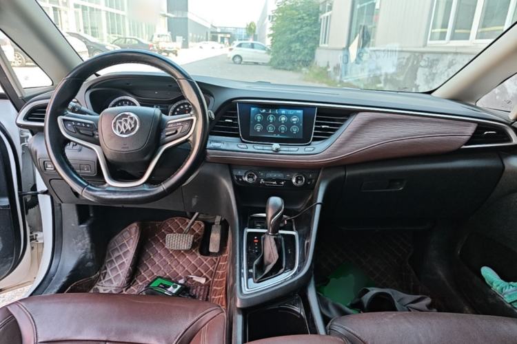 Used Buick GL6 2019 18T 6-Seater Connected Luxury Version China V Standard Center Console