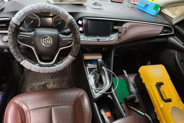 Used Buick GL6 2019 18T 6-Seater Connected Luxury Version China V Standard Center Console
