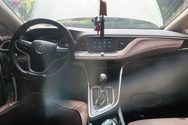 Used Buick GL6 2019 18T 6-Seater Connected Luxury Version China V Standard Center Console