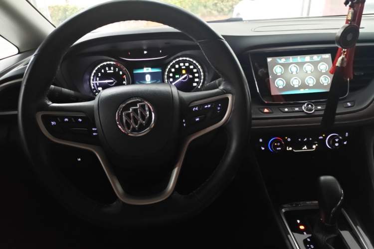 Used Buick GL6 2019 18T 6-Seater Connected Luxury Version China VI Standard Center Console