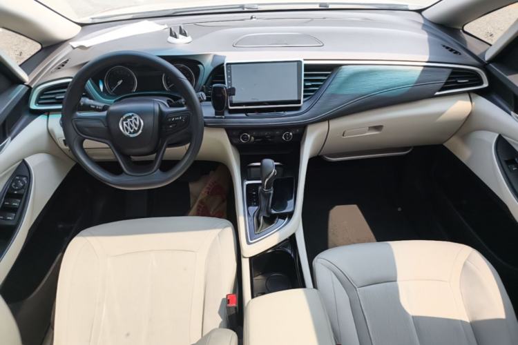Used Buick GL6 2019 18T 6-Seater Elite Version China VI Standard Center Console