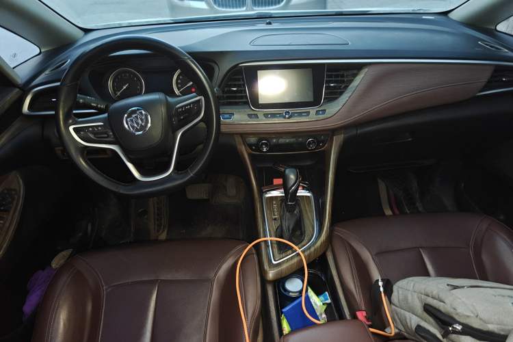 Used Buick GL6 2019 18T 5-Seater Connected Luxury Version China V Standard Center Console
