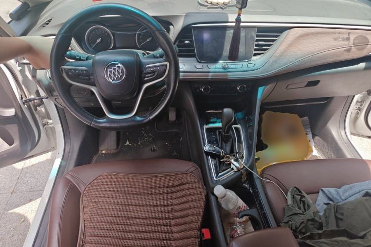 Used Buick GL6 2019 18T 6-Seater Connected Luxury Version China V Standard Center Console