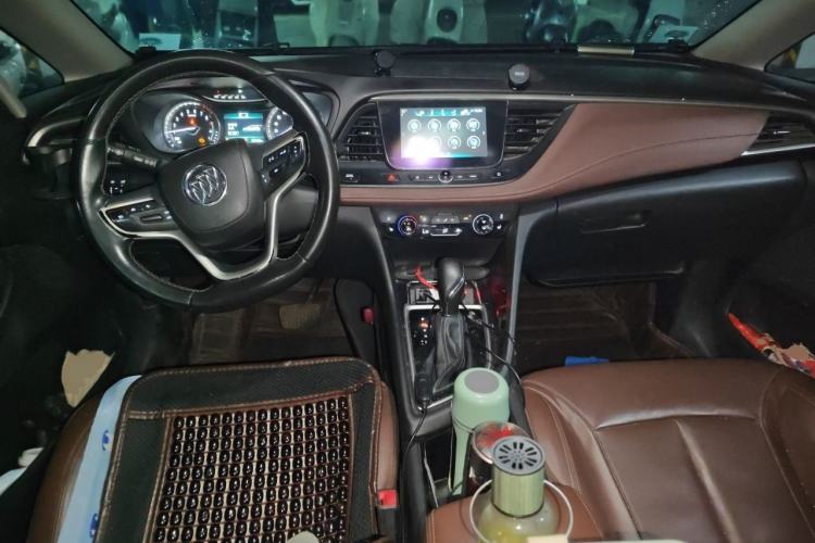 Used Buick GL6 2019 18T 6-Seater Connected Luxury Version China VI Standard Center Console