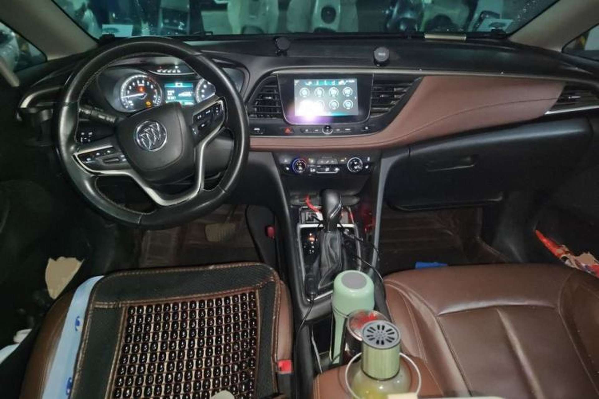 Used Buick GL6 2019 18T 6-Seater Connected Luxury Version China VI Standard Center Console