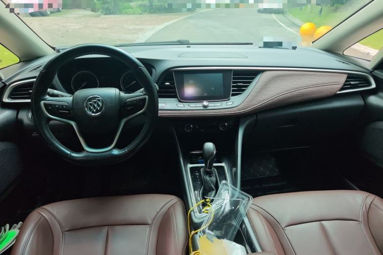 Used Buick GL6 2019 18T 6-Seater Connected Luxury Version China VI Standard Center Console