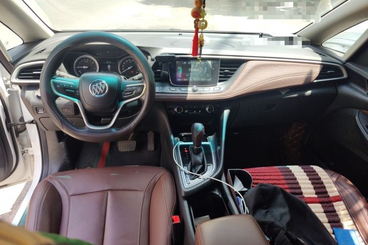 Used Buick GL6 2019 18T 6-Seater Connected Luxury Version China VI Standard Center Console