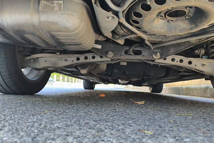 Used Buick GL6 2019 18T 6-Seater Connected Luxury Version China VI Standard Chassis Rear