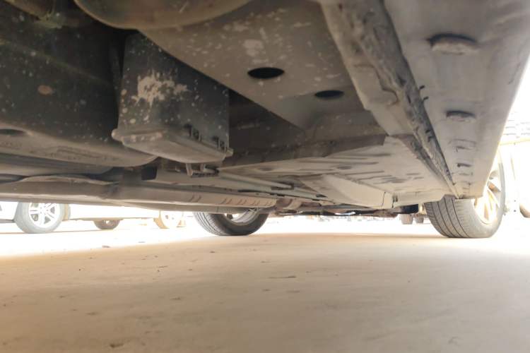 Used Buick GL6 2019 18T 6-Seater Connected Luxury Version China VI Standard Chassis Rear Right