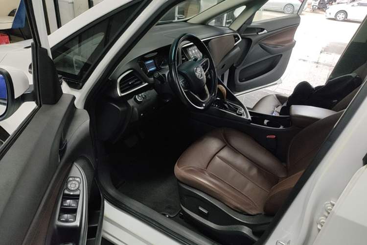 Used Buick GL6 2019 18T 6-Seater Connected Luxury Version China V Standard Driver Seat