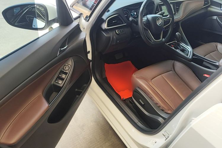 Used Buick GL6 2019 18T 6-Seater Connected Luxury Version China VI Standard Driver Seat