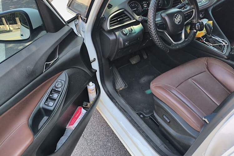 Used Buick GL6 2019 18T 6-Seater Connected Luxury Version China VI Standard Driver Seat
