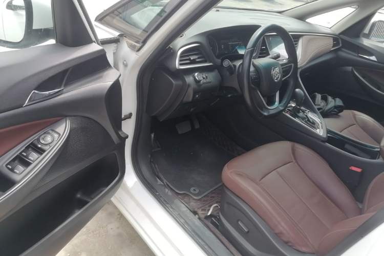 Used Buick GL6 2019 18T 6-Seater Connected Luxury Version China VI Standard Driver Seat