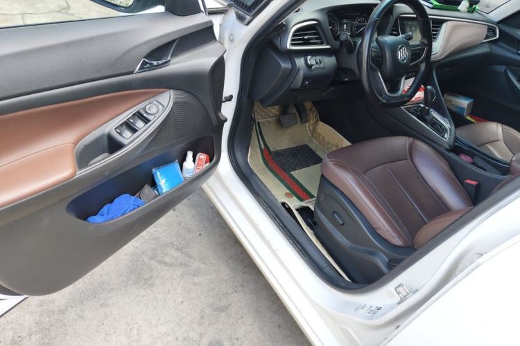 Used Buick GL6 2019 18T 6-Seater Connected Luxury Version China V Standard Driver Seat