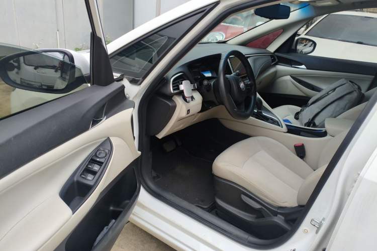 Used Buick GL6 2019 18T 6-Seater Elite Version China VI Standard Driver Seat