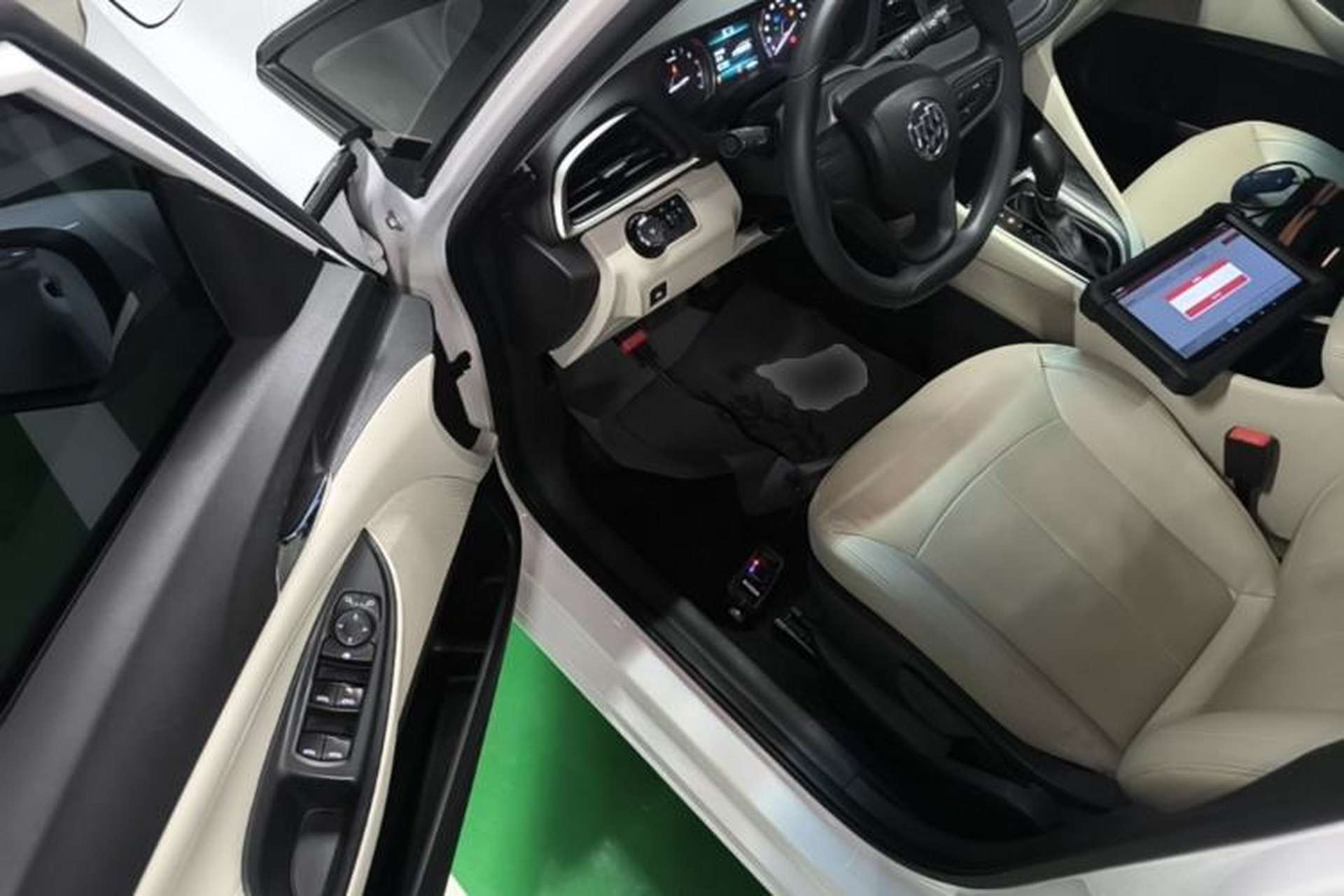 Used Buick GL6 2019 18T 6-Seater Elite Version China VI Standard Driver Seat