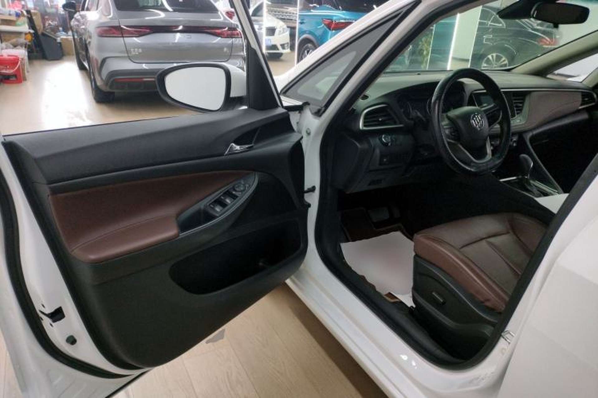 Used Buick GL6 2019 18T 6-Seater Connected Luxury Version China V Standard Driver Seat