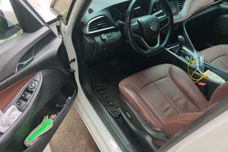 Used Buick GL6 2019 18T 6-Seater Connected Luxury Version China VI Standard Driver Seat
