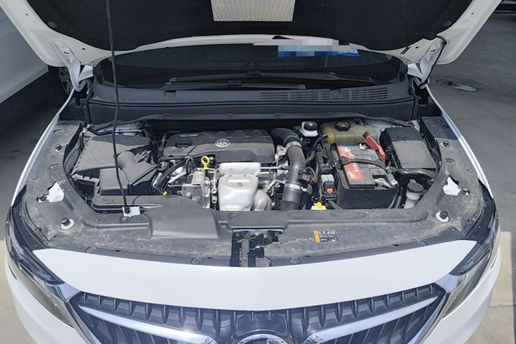 Used Buick GL6 2019 18T 6-Seater Elite Version China VI Standard Engine Bay