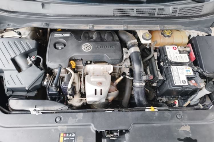 Used Buick GL6 2019 18T 6-Seater Elite Version China V Standard Engine Bay