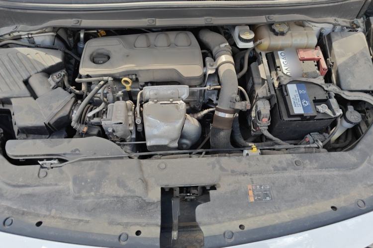 Used Buick GL6 2019 18T 6-Seater Connected Luxury Version China VI Standard Engine Bay