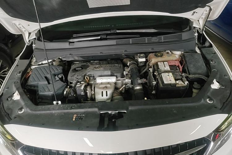 Used Buick GL6 2019 18T 5-Seater Connected Luxury Version China V Standard Engine Bay