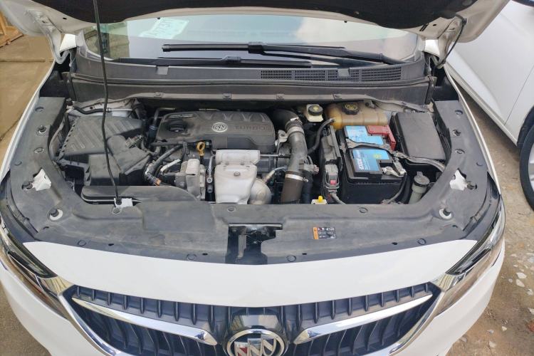 Used Buick GL6 2019 18T 6-Seater Connected Luxury Version China VI Standard Engine Bay