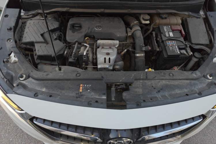 Used Buick GL6 2019 18T 6-Seater Connected Luxury Version China VI Standard Engine Bay